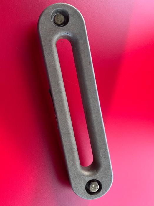 Ecubier acier 205mm entraxe 255mm 