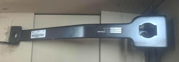 support du dispositif d'attelage / remorque côté gauche pour Range Rover L322 - Origine LR