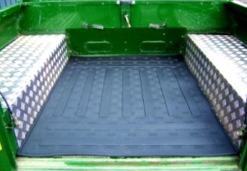 tapis de coffre caoutchouc Defender 90